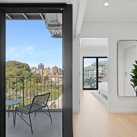Modern Terrace, With Cityscape Views Appartement