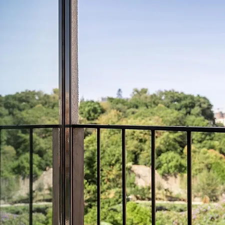 Modern Terrace, With Cityscape Views Oporto